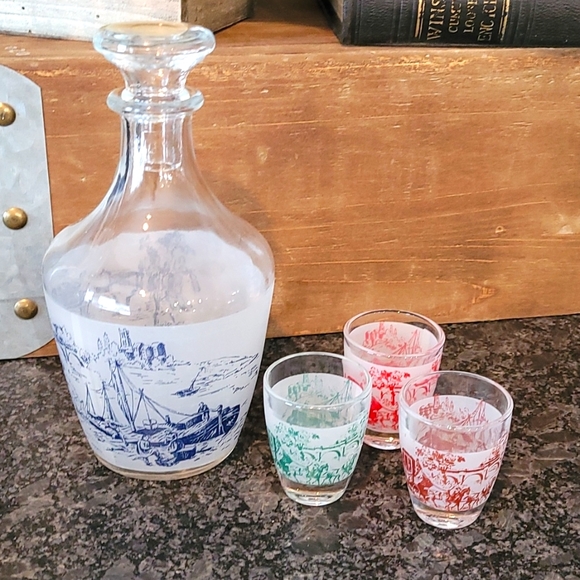 Vintage Other - Vintage French Decanter Bottle with Stopper